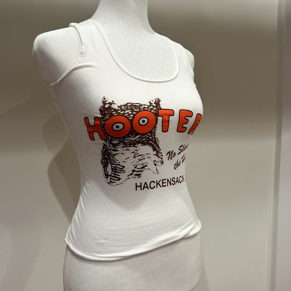 Hooters Tank - Hackensack, NJ - Picture 1 of 5